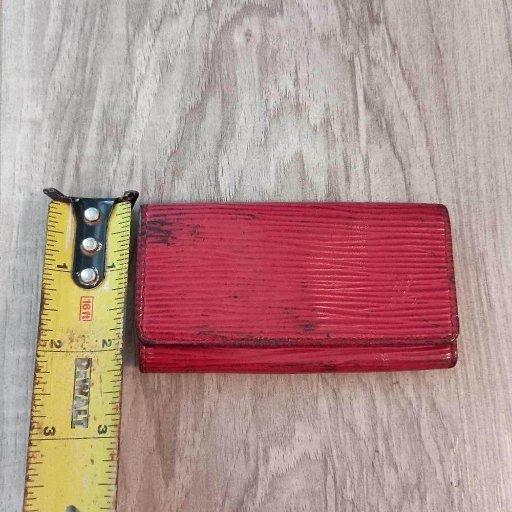 Authentic Louis Vuitton Epi Leather 4 Key Holder Cles Unisex Red - Picture 6 of 7